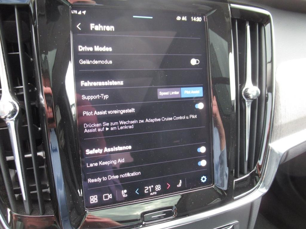 Volvo V90 Cross Country