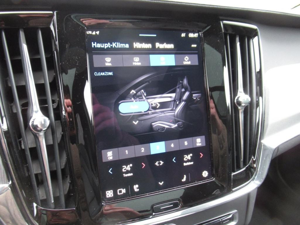 Volvo V90 Cross Country