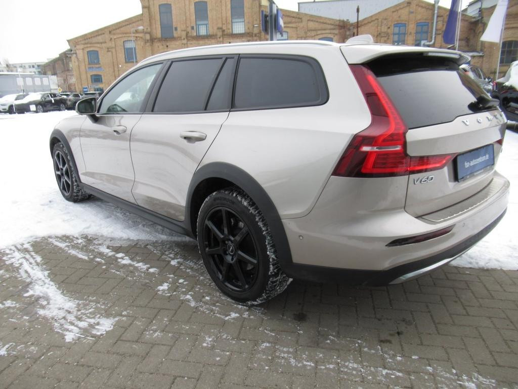 Volvo V60 Cross Country