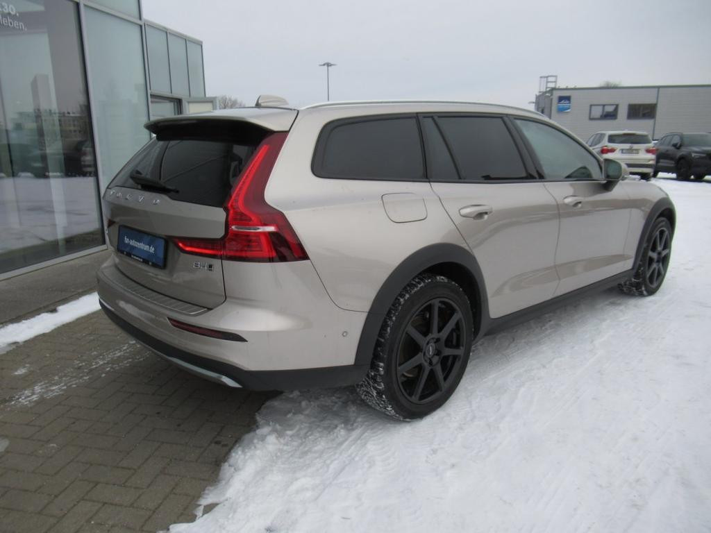 Volvo V60 Cross Country