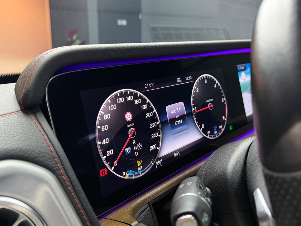 Mercedes-Benz G-Klasse