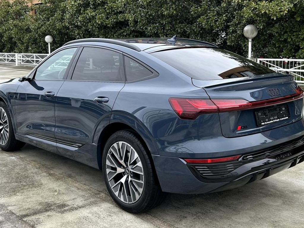Audi Q8 e-tron