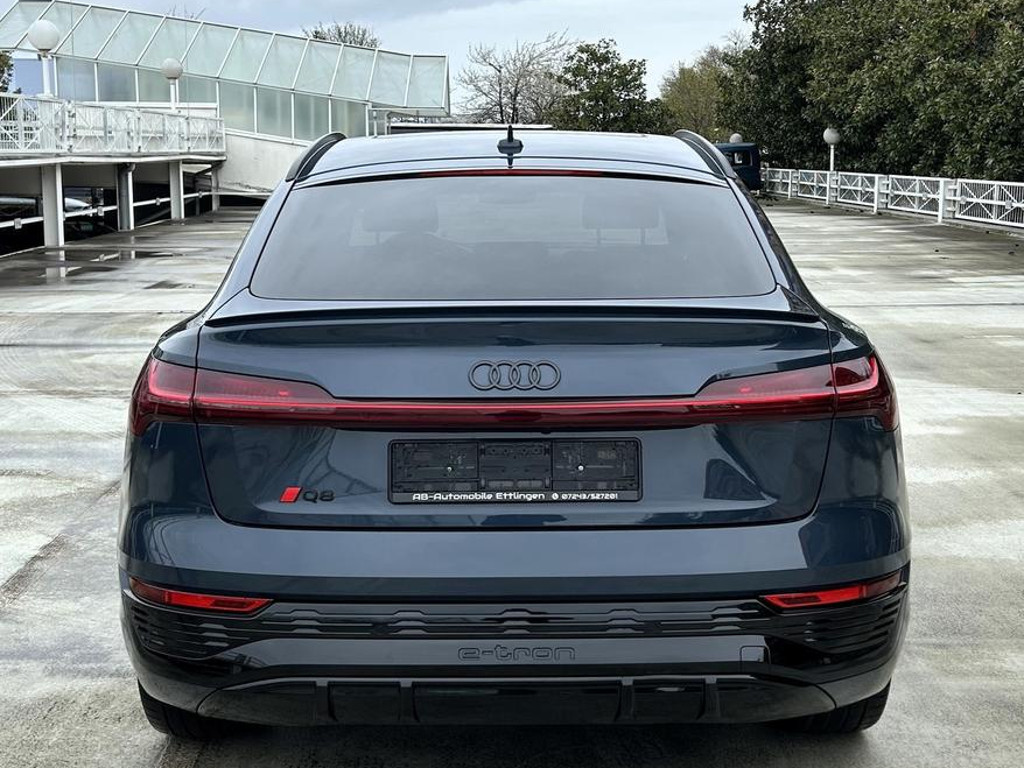 Audi Q8 e-tron