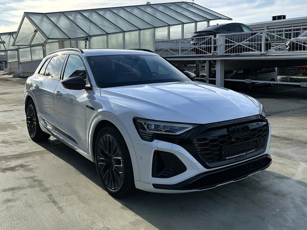 Audi Q8 e-tron