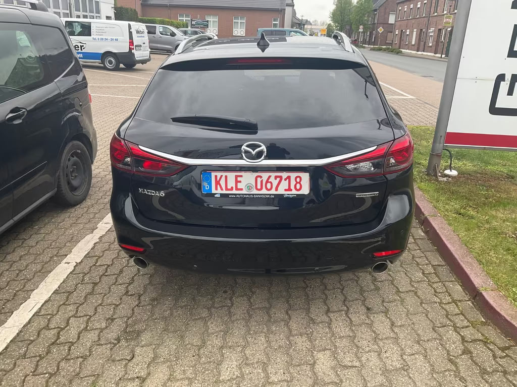 Mazda 6