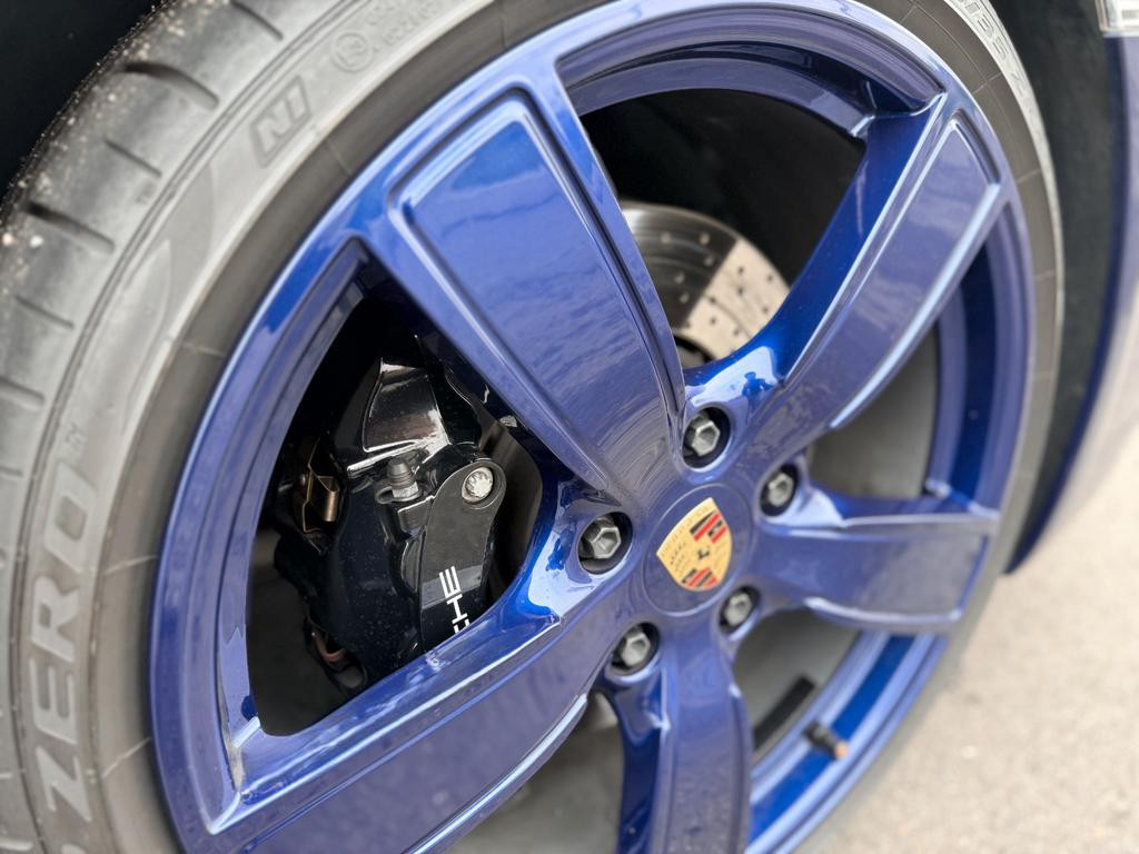 Porsche Cayman