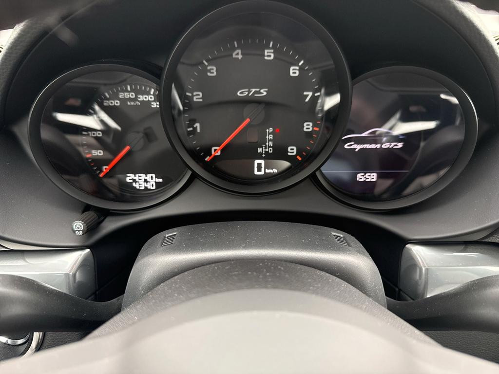 Porsche Cayman