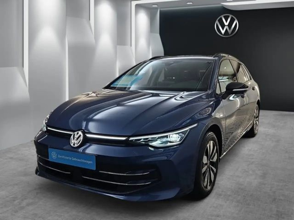 Volkswagen Golf 2025 Benzine