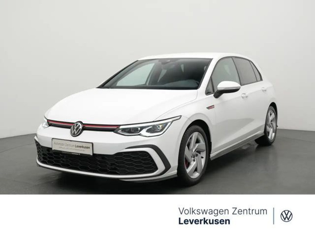 Volkswagen Golf 2023 Benzine