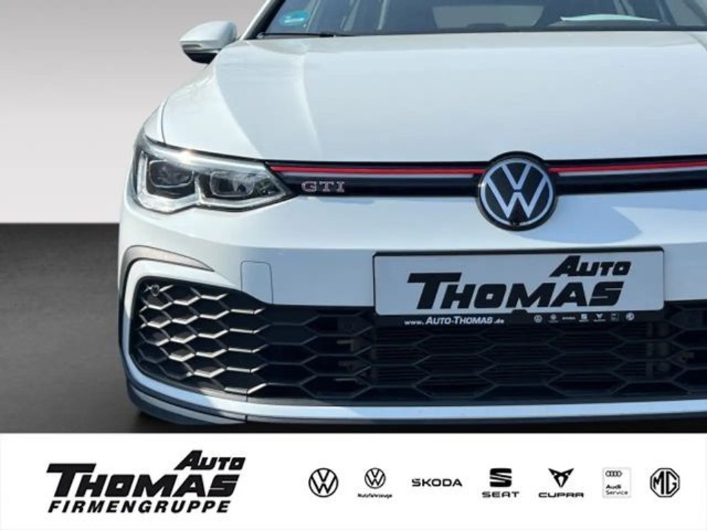 Volkswagen Golf 2024 Benzine