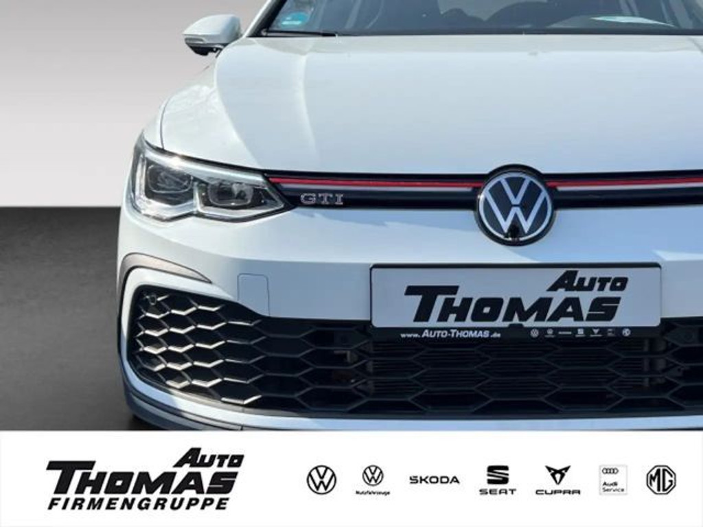 Volkswagen Golf 2024 Benzine