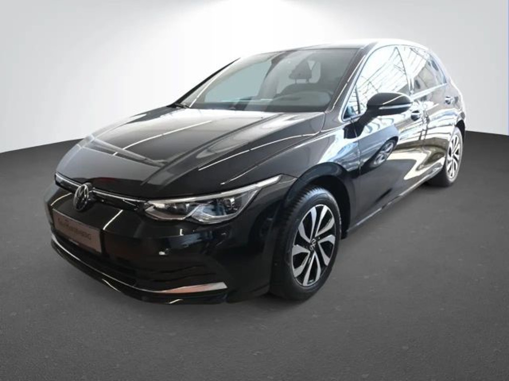 Volkswagen Golf 2023 Benzine