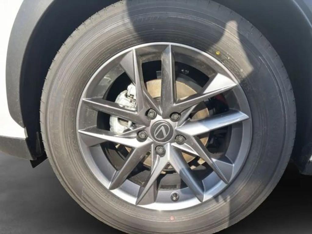 Lexus LBX