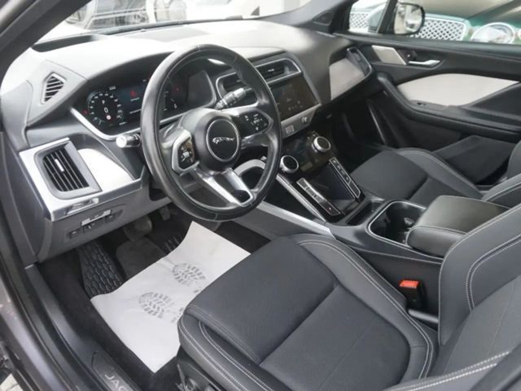 Jaguar I-Pace