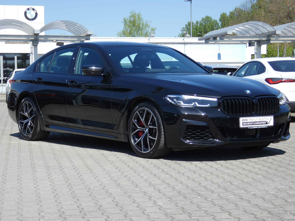 BMW M550