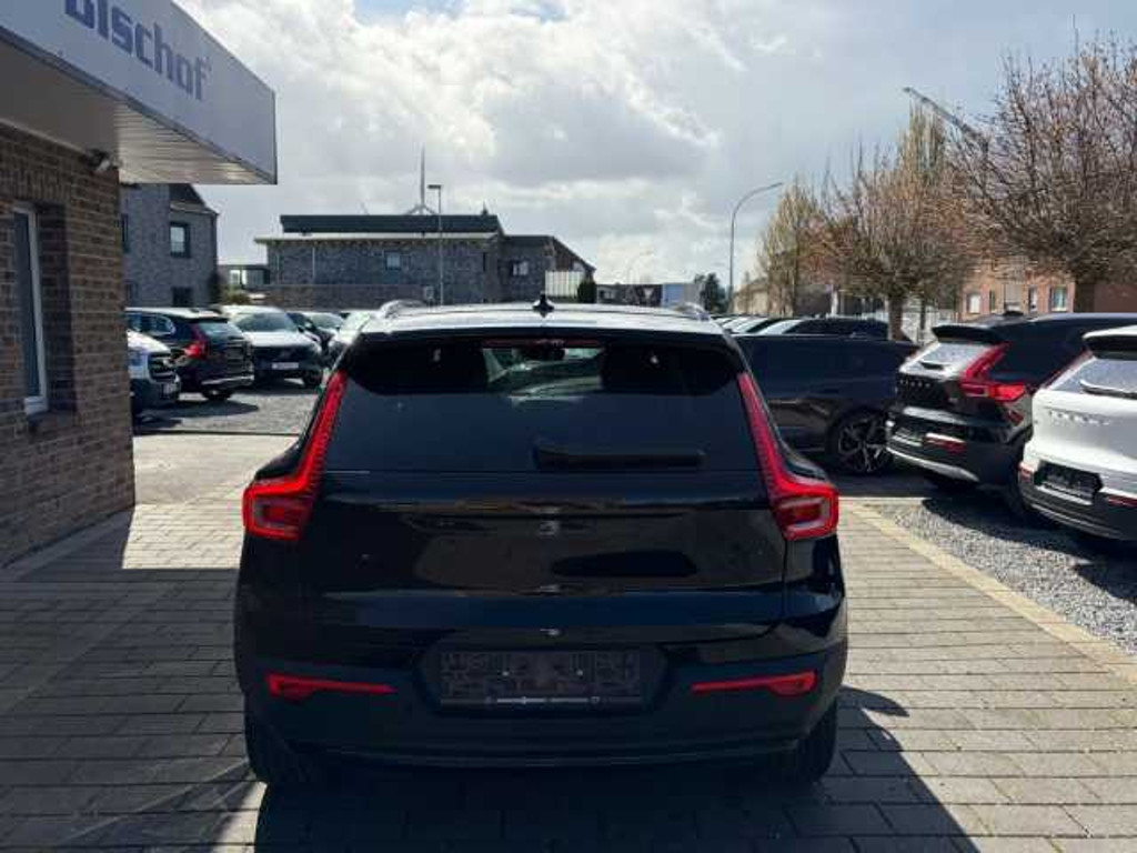 Volvo EX40