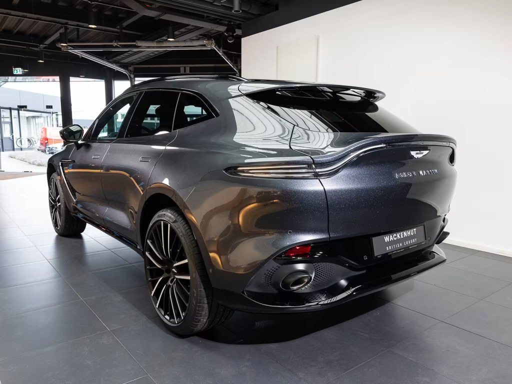 Aston Martin DBX