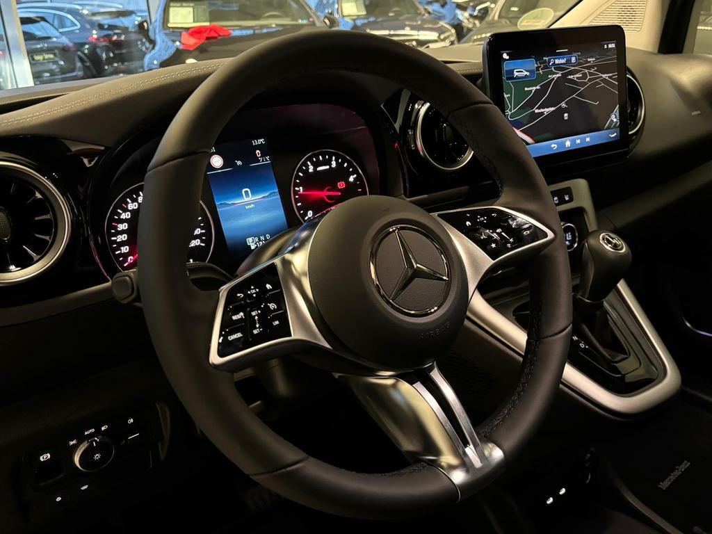Mercedes-Benz T 180