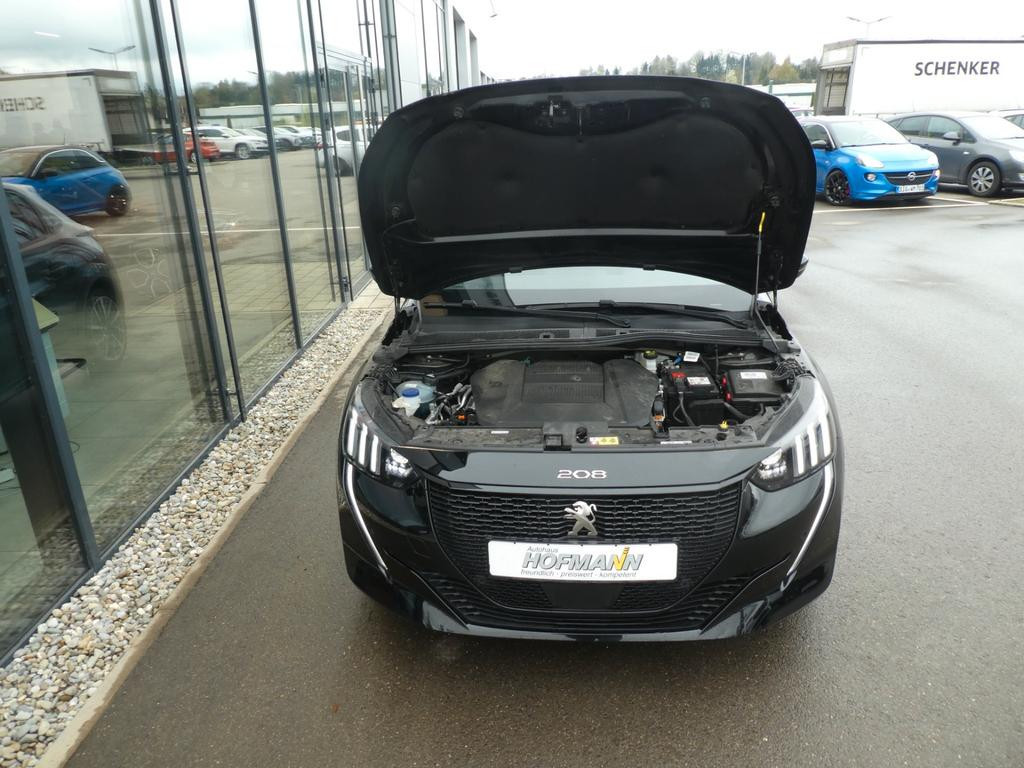 Peugeot e-208