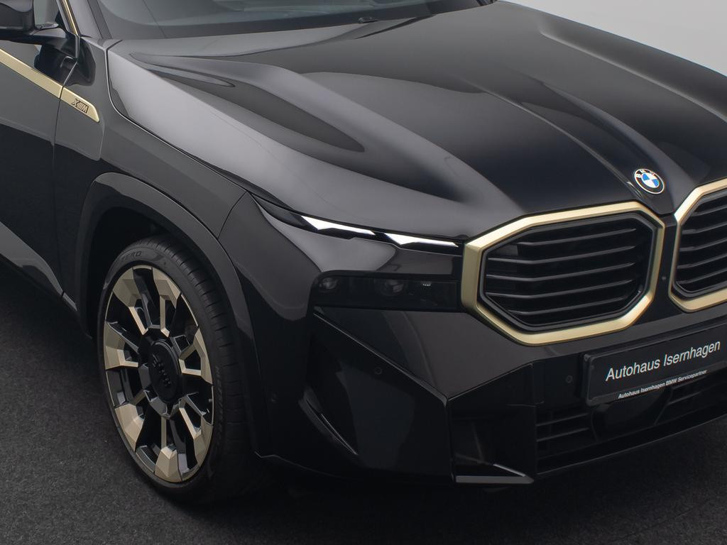 BMW XM