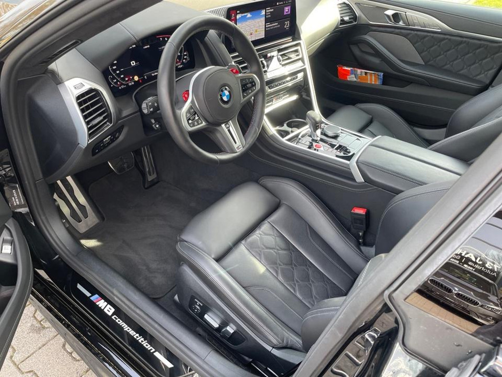 BMW M8