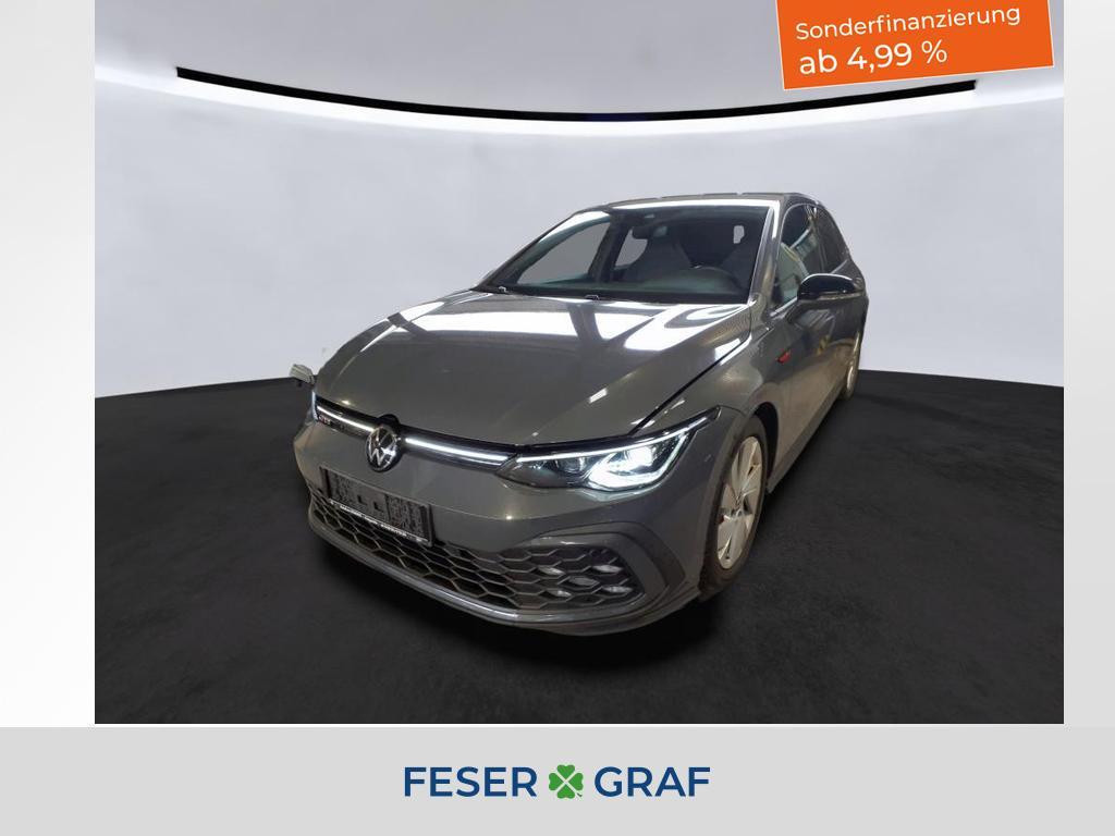 Volkswagen Golf 2023 Benzine