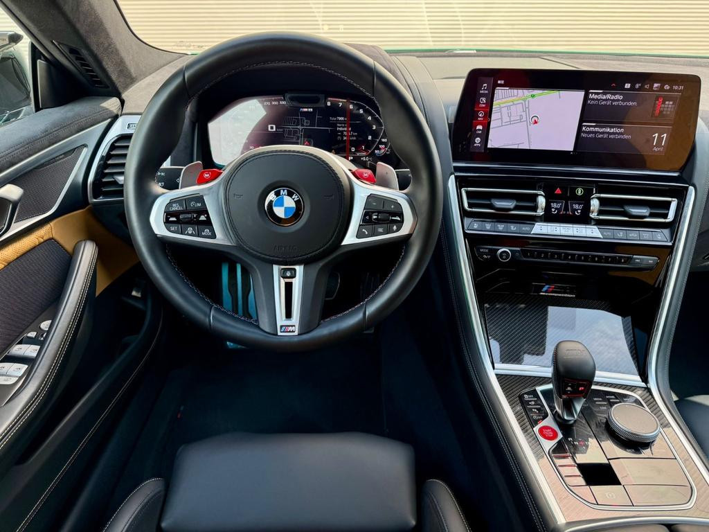 BMW M8
