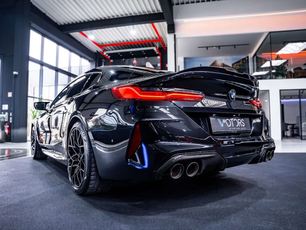 BMW M8