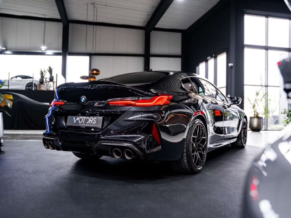 BMW M8