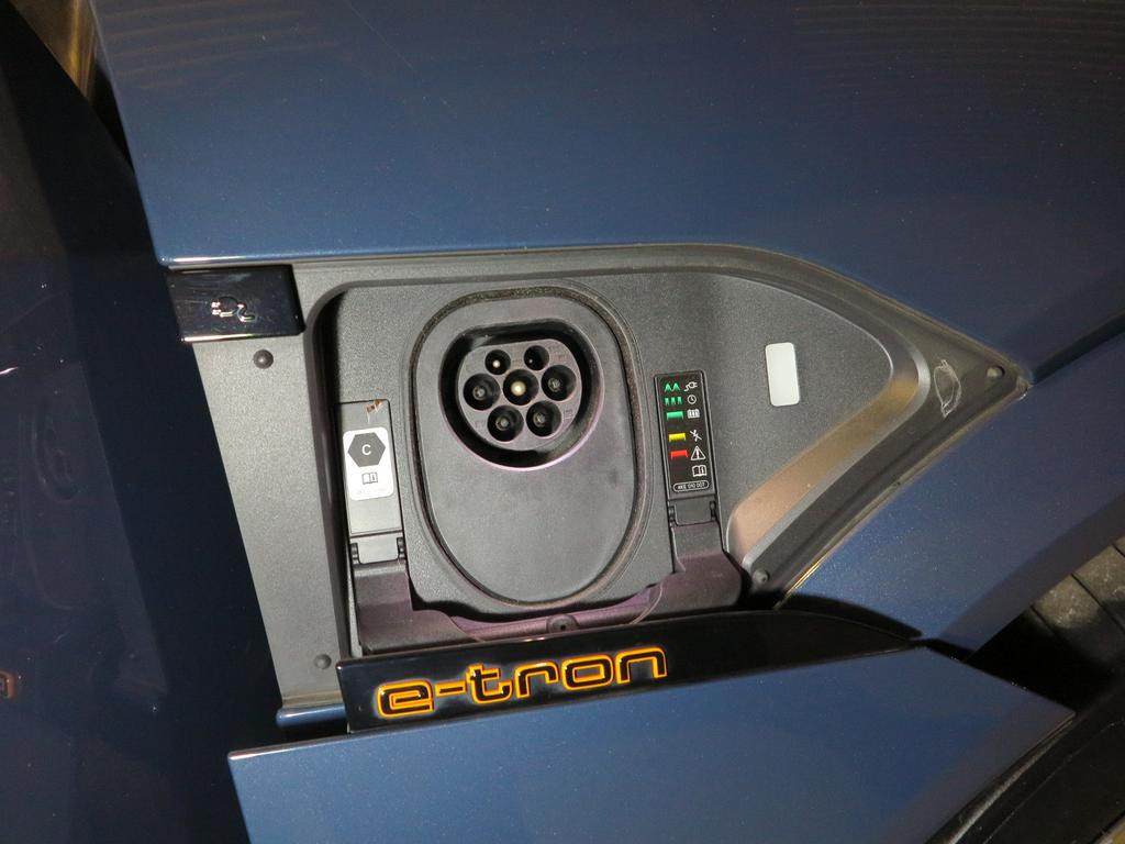 Audi e-tron