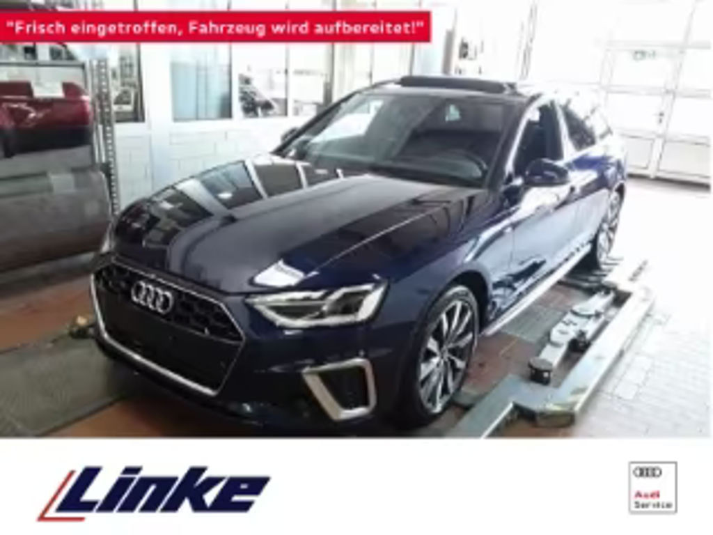 Audi A4 2022 Benzine