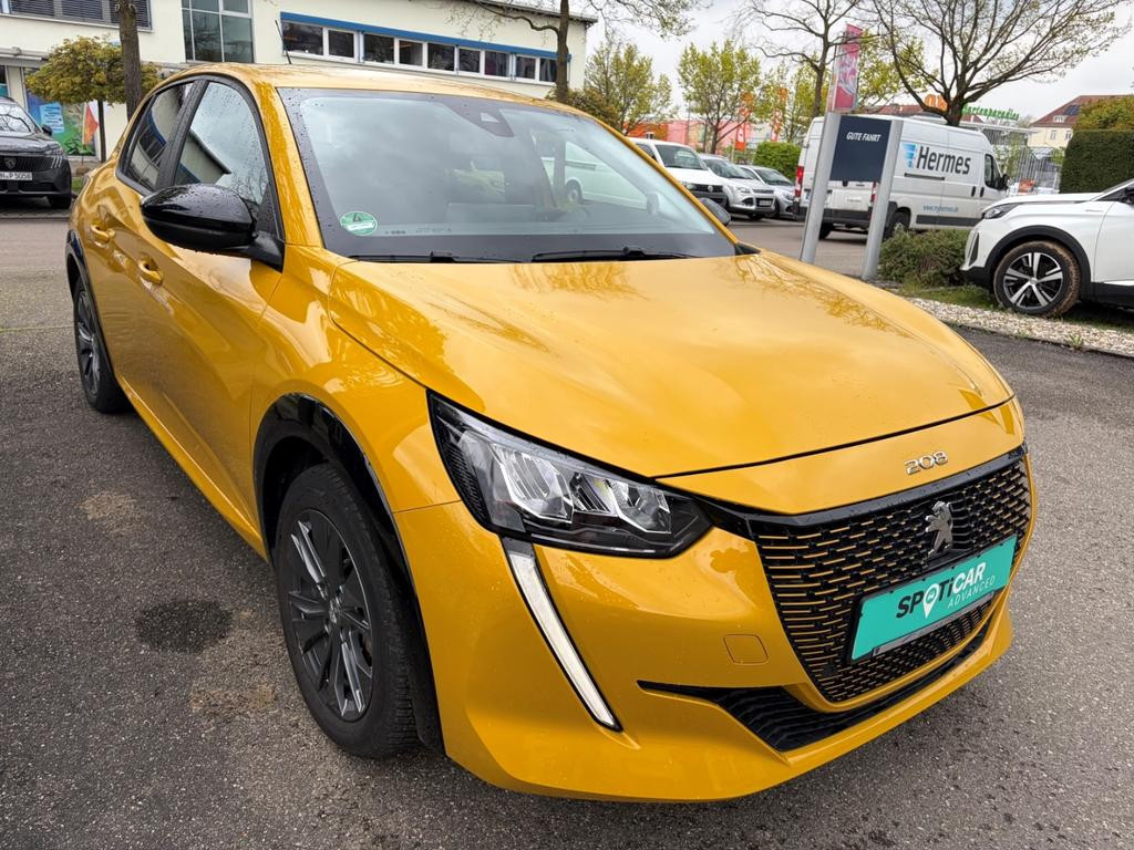 Peugeot e-208