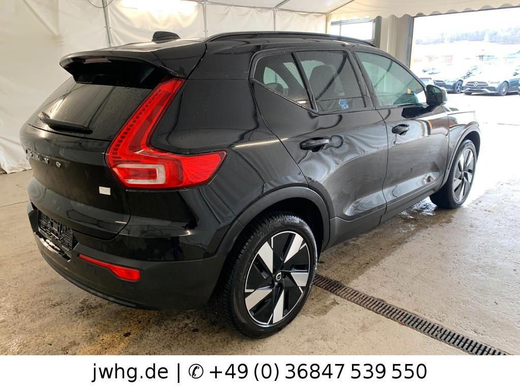 Volvo EX40