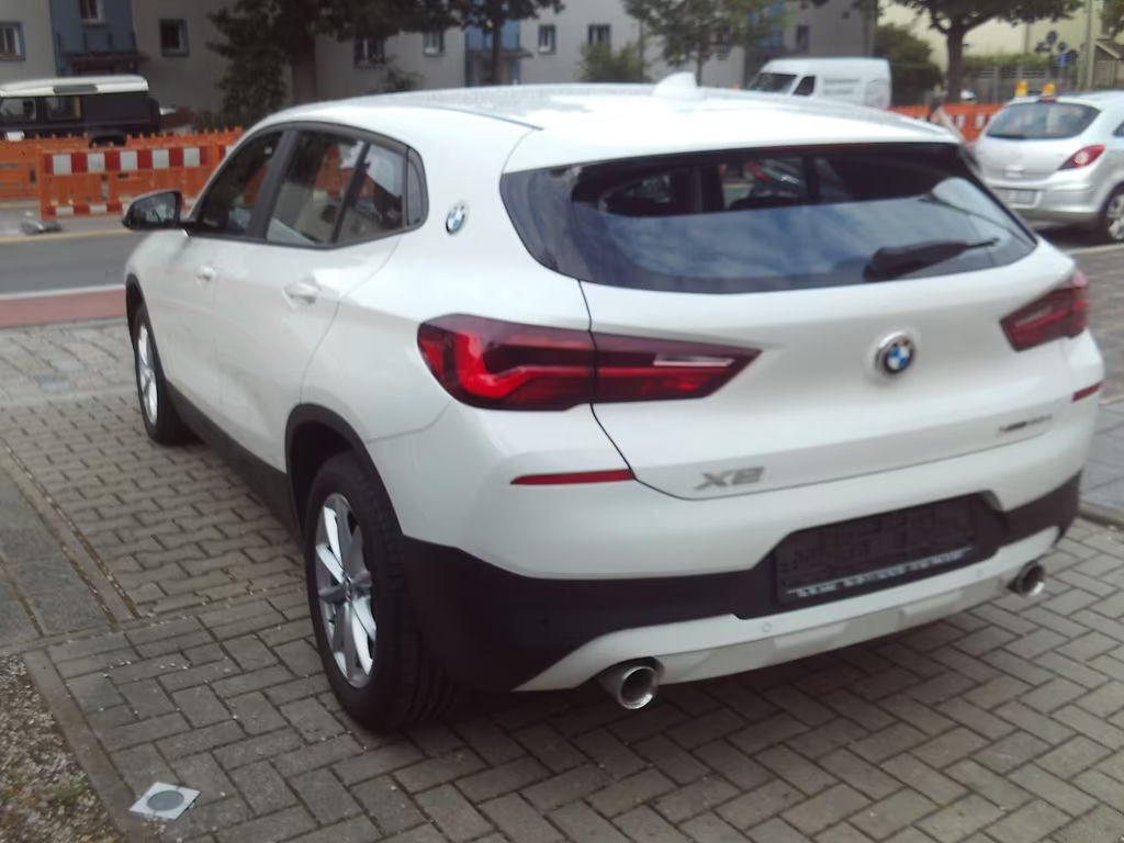 BMW X2
