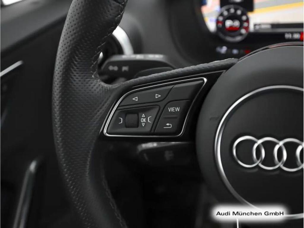 Audi SQ2