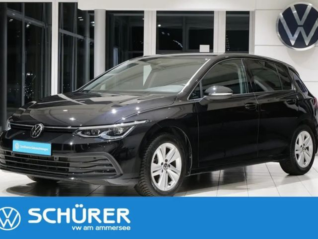 Volkswagen Golf 2023 Benzine