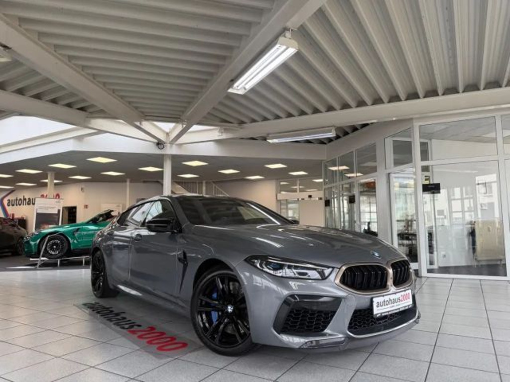 BMW M8 2024 Benzine