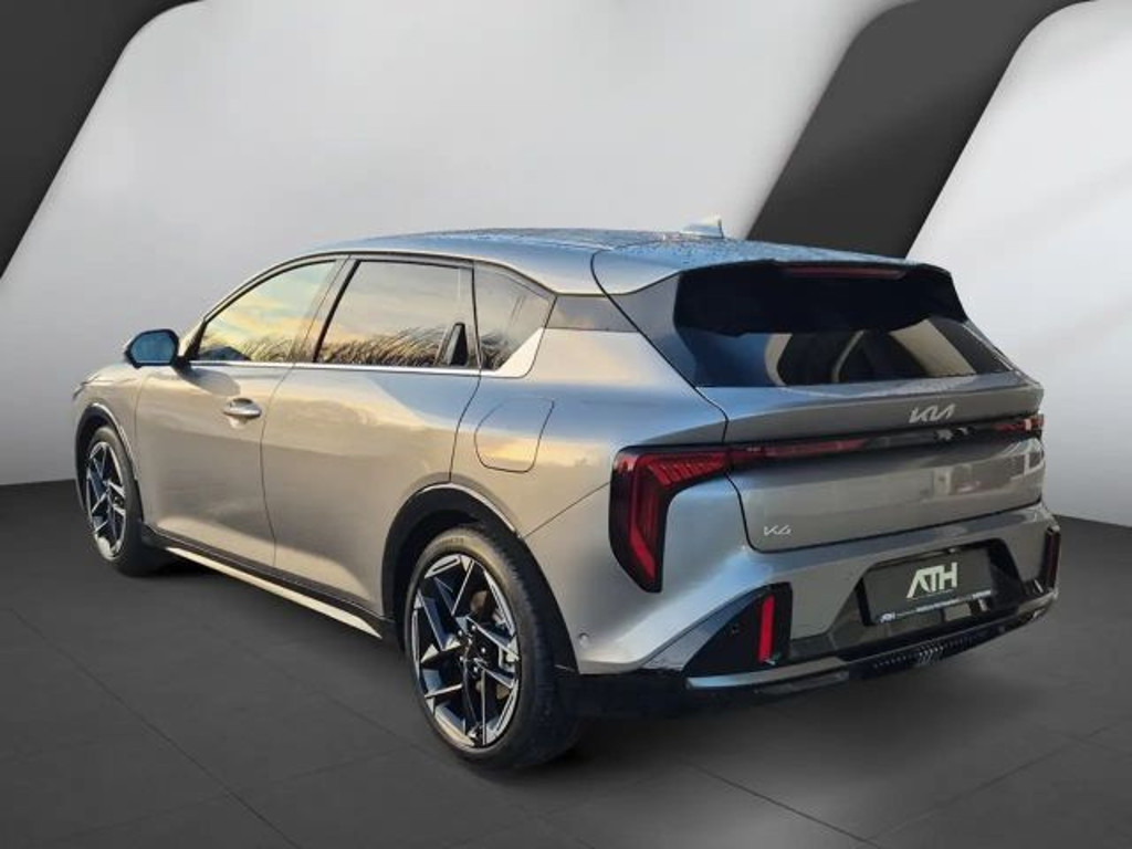 Kia K4