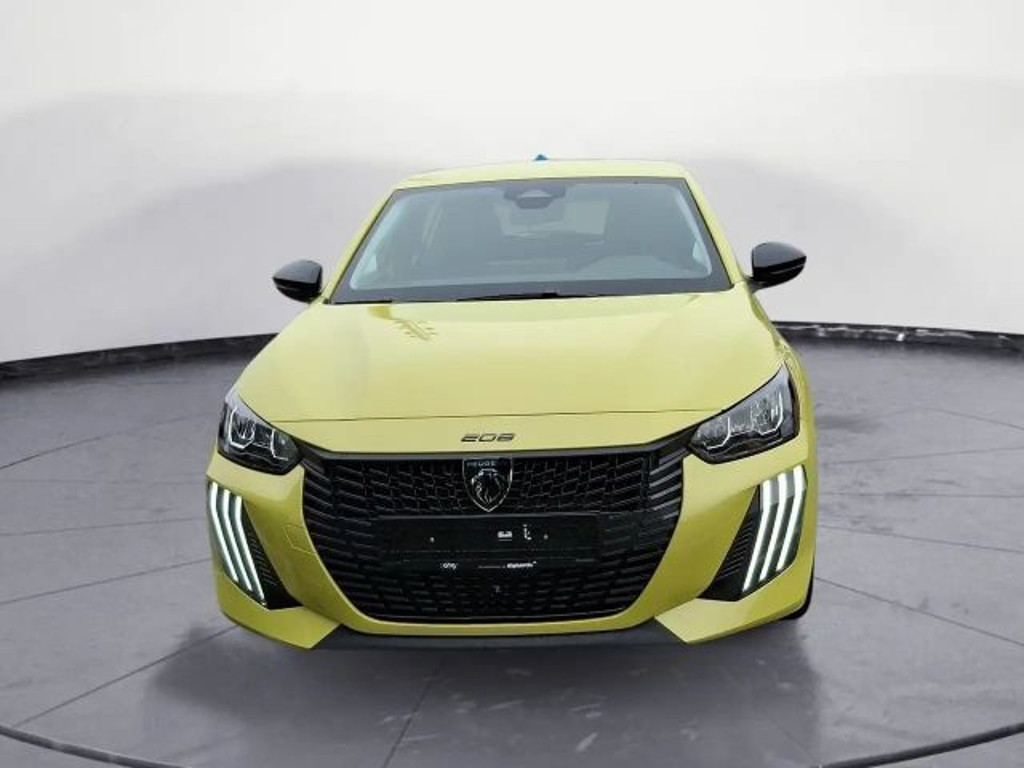 Peugeot e-208