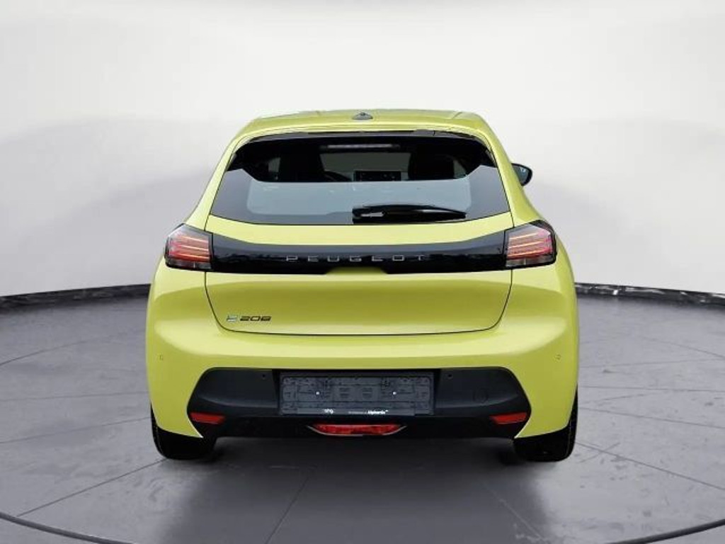 Peugeot e-208