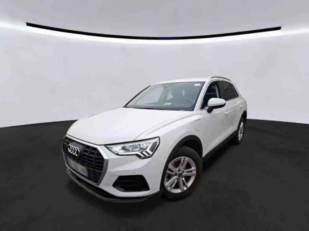 Audi Q3 2023 Hybride Benzine