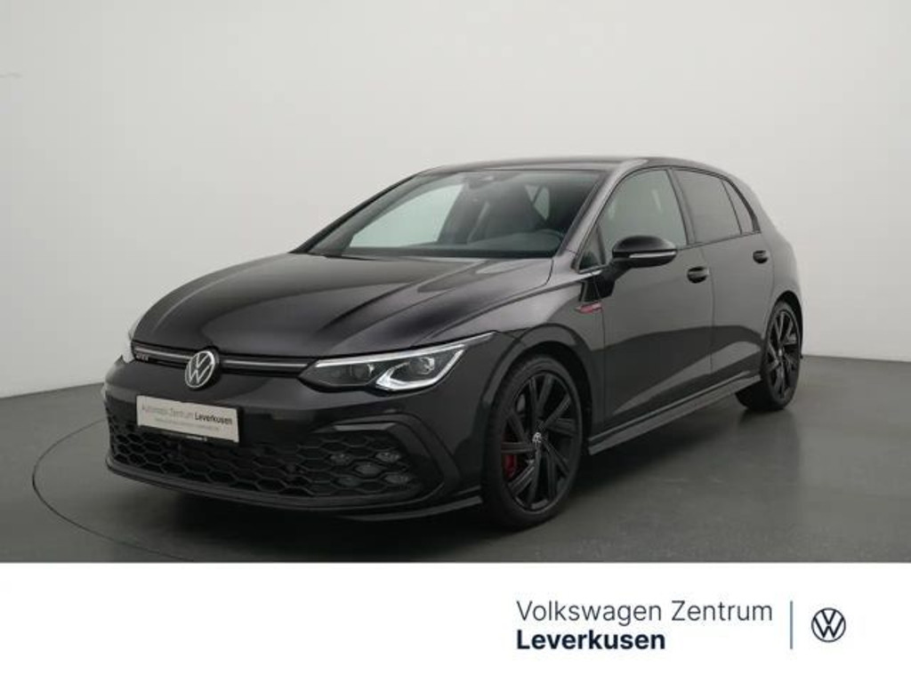 Volkswagen Golf 2023 Benzine