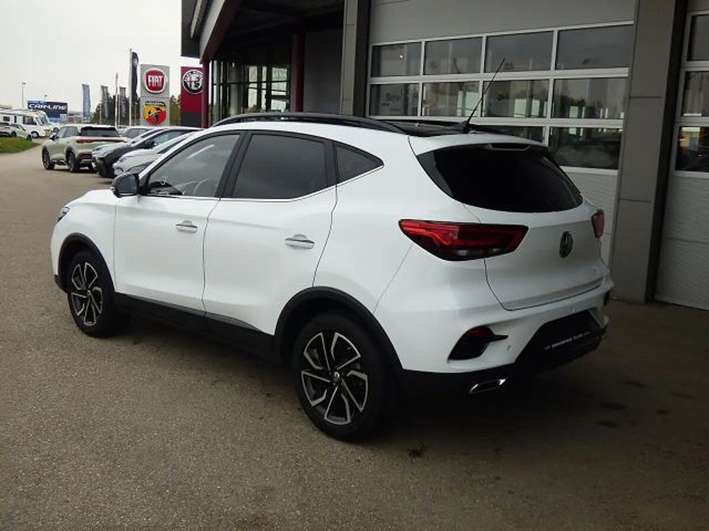 MG ZS