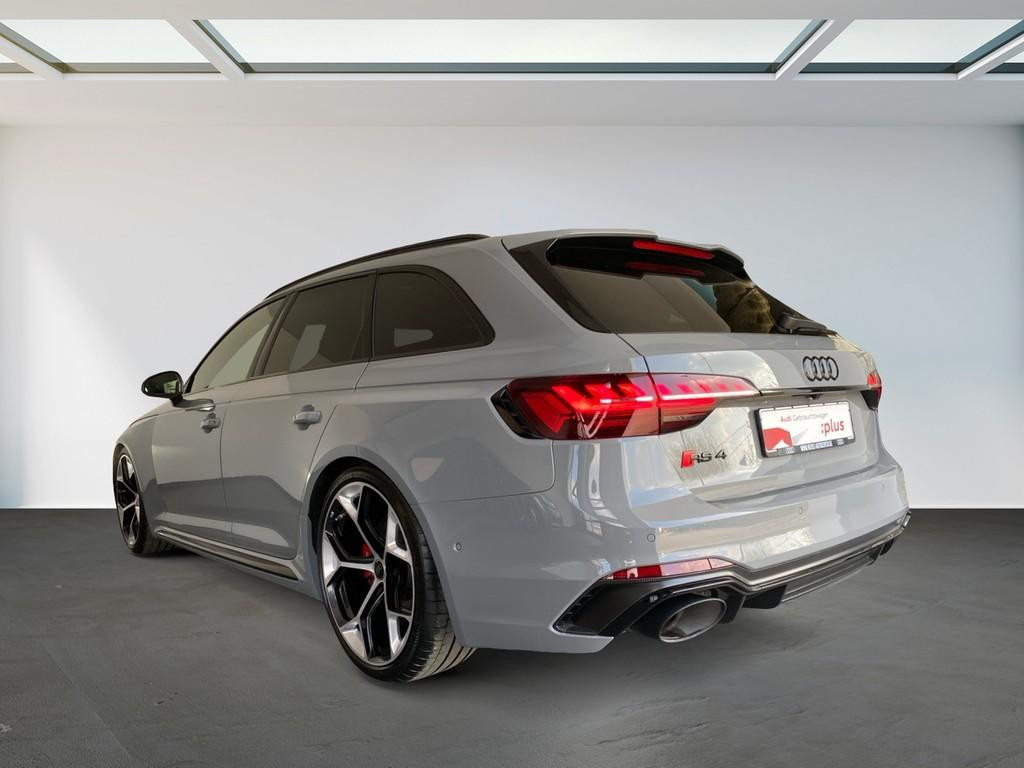 Audi RS4