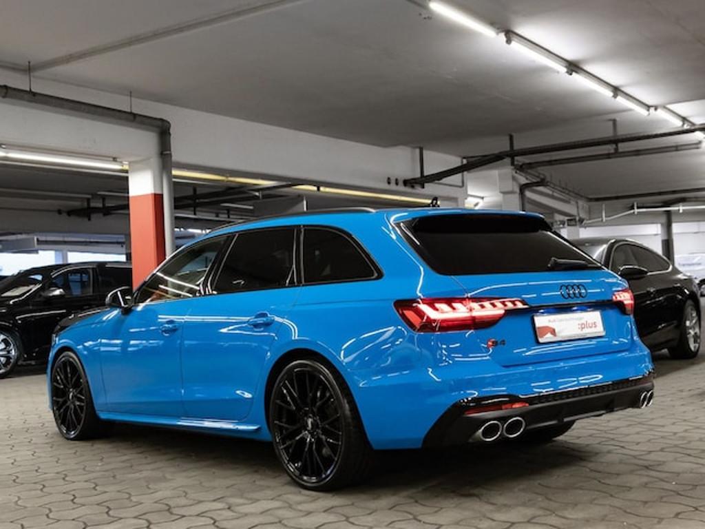 Audi S4