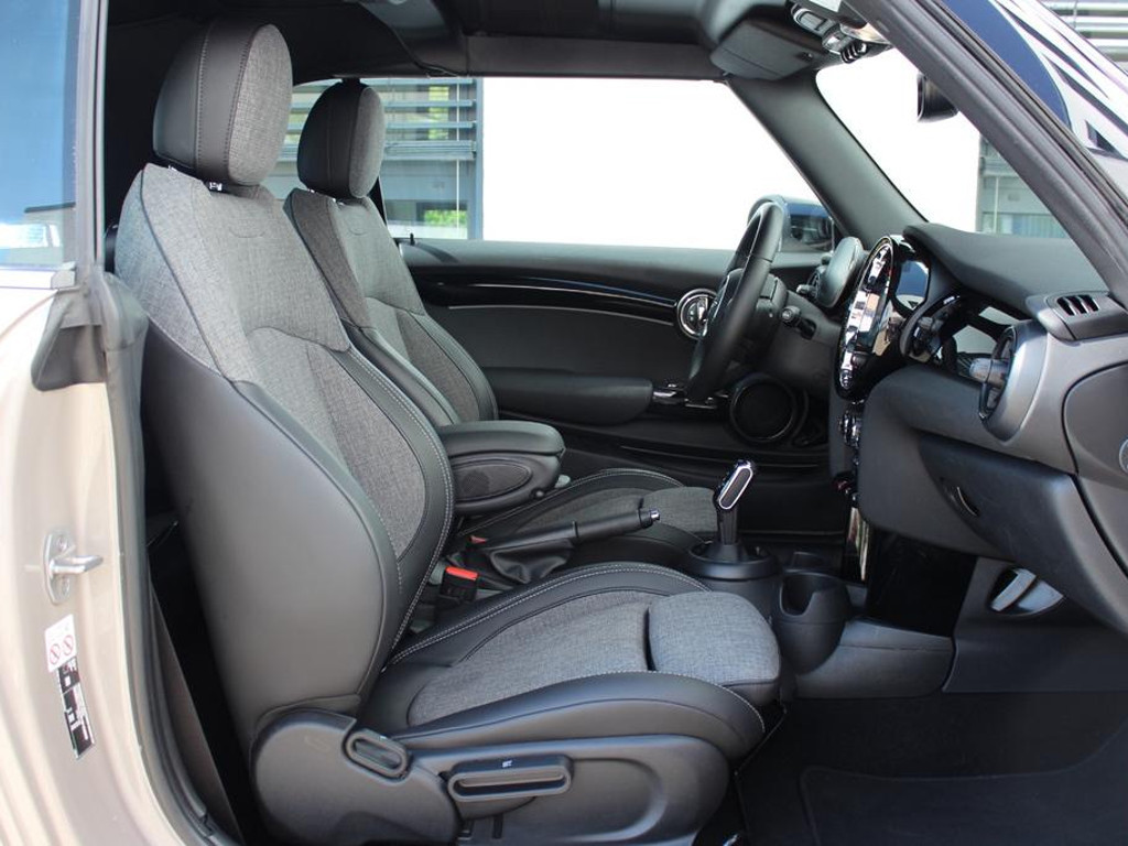 Mini Cooper Cabrio