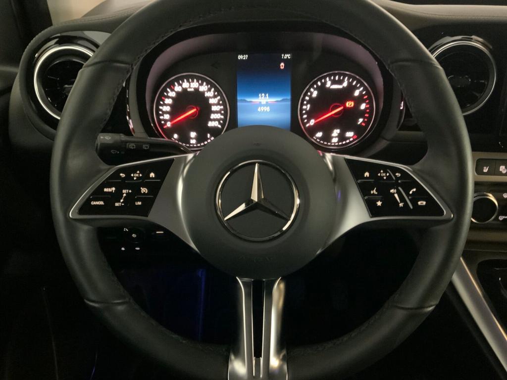 Mercedes-Benz T 180