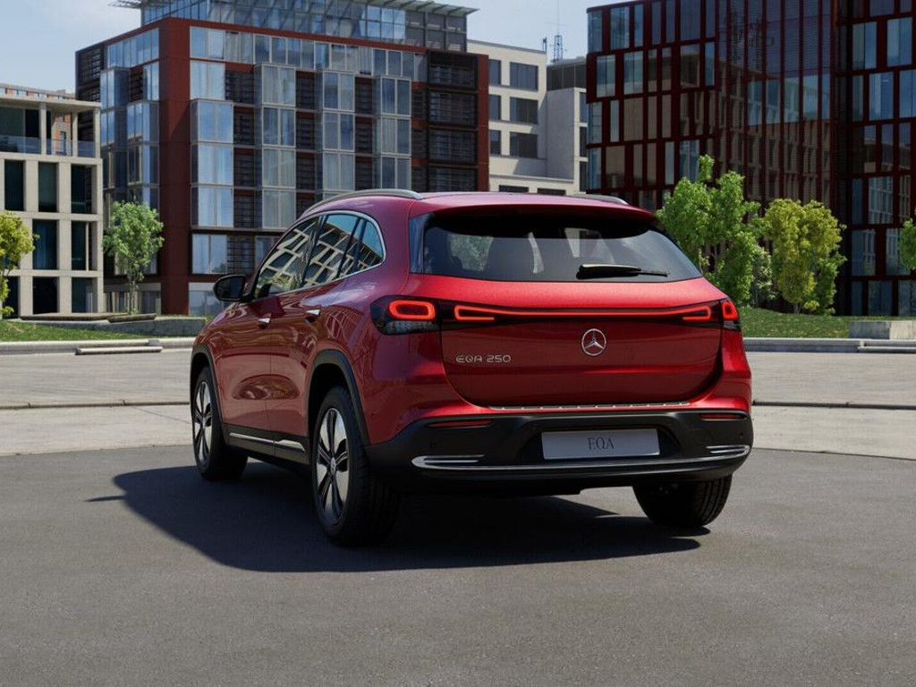 Mercedes-Benz EQA