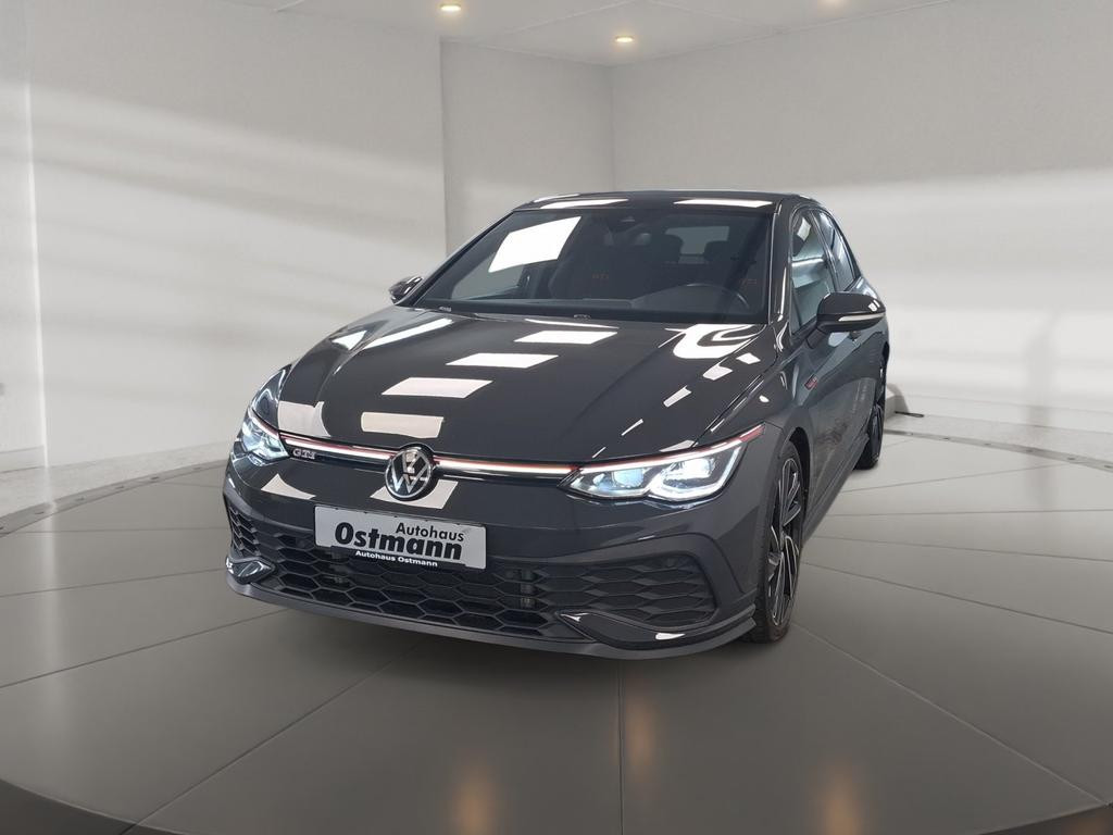 Volkswagen Golf 2023 Benzine