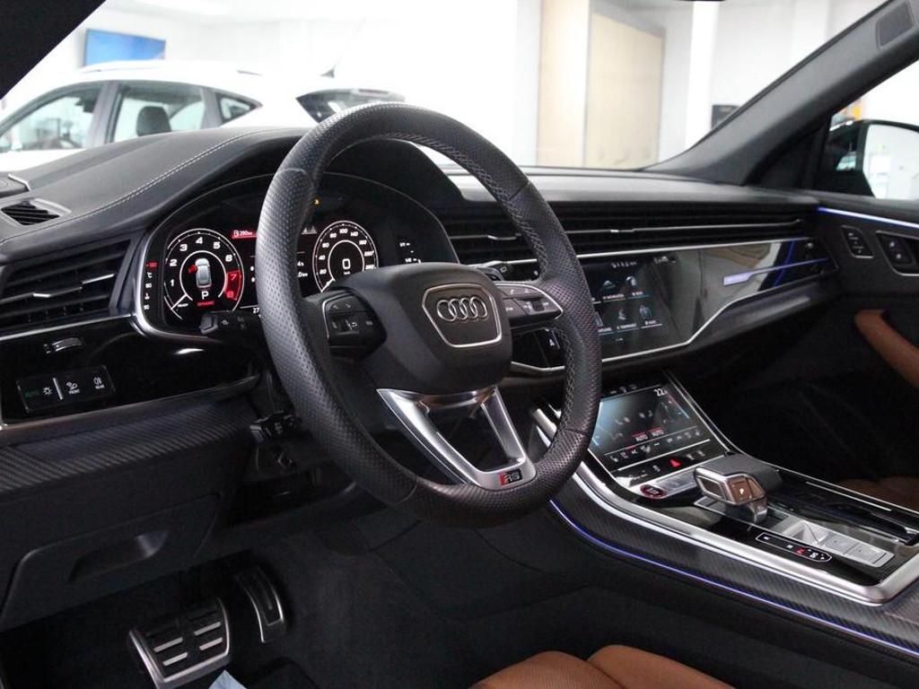 Audi RS Q8
